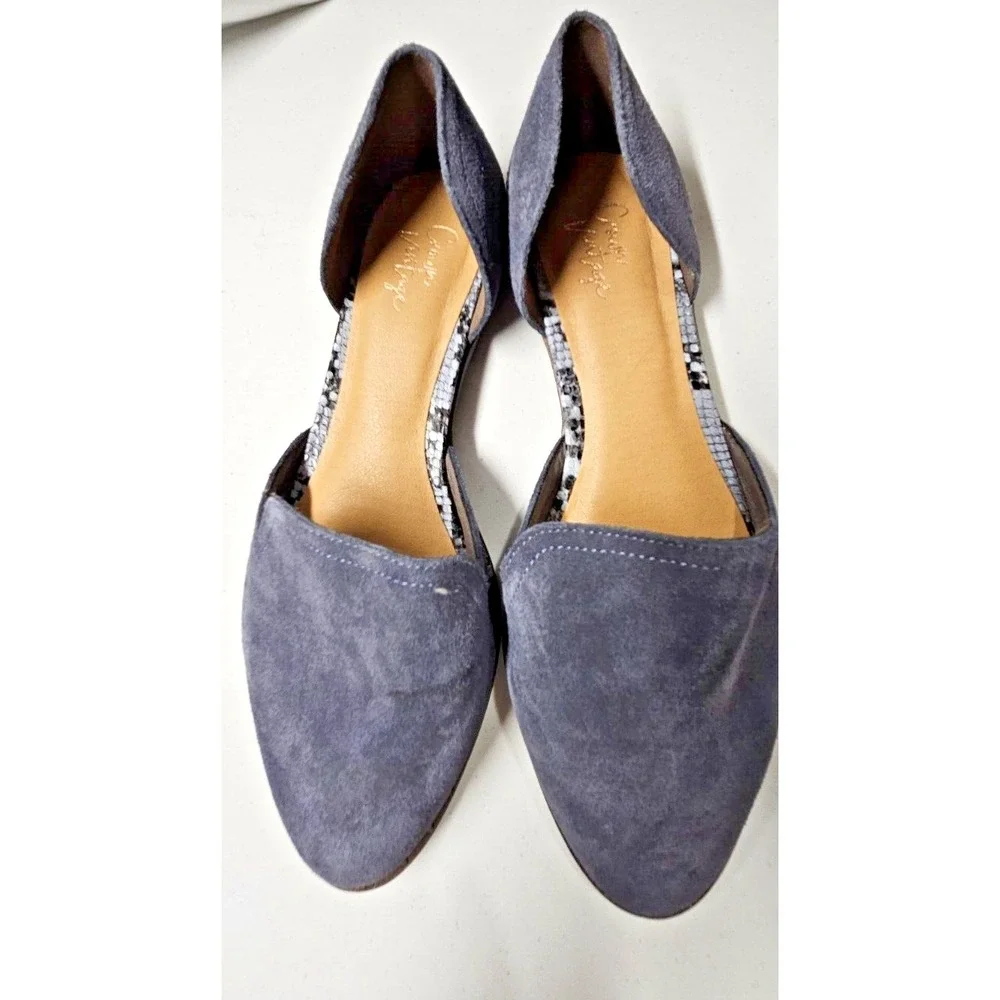 Crown Vintage suede upper